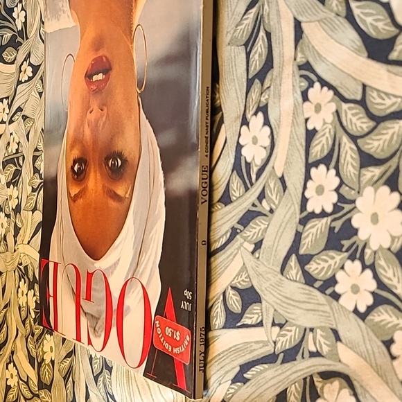 Vintage Vogue UK Magazine July 1975 - Picture 2 of 3